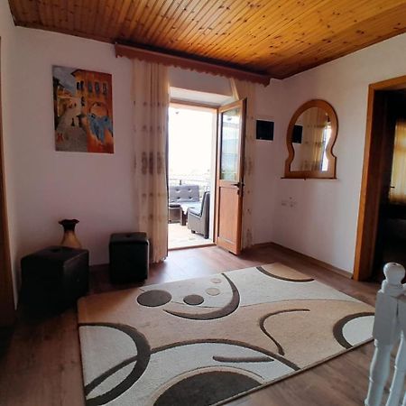 Guest House Ejona Gjirokastër Extérieur photo